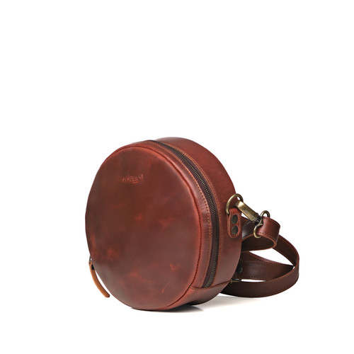 Suzette's Steal Circle Crossbody Purse-Chestnut